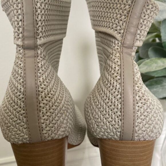 Avec Les Filles Mariah Peep Toe Stretch Knit Sock Ankle Booties Wood Heels White - Picture 8 of 13